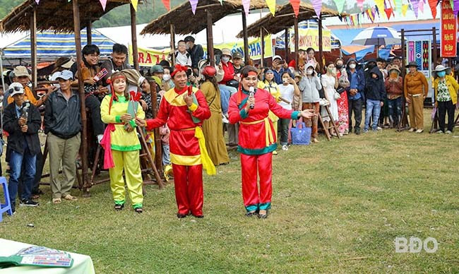 Hội đánh bài chòi dân gian Chợ Gò diễn ra vào dịp Tết tại huyện Tuy Phước. Ảnh: K.VY