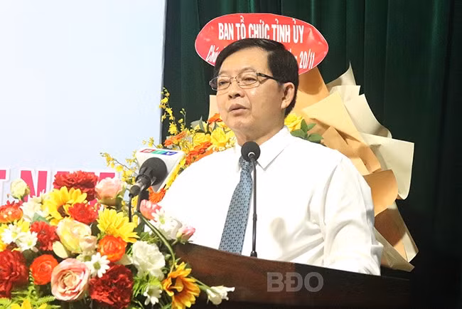 Bí thư Tỉnh ủy Hồ Quốc Dũng phát biểu tại buổi lễ. Ảnh: H.Đ