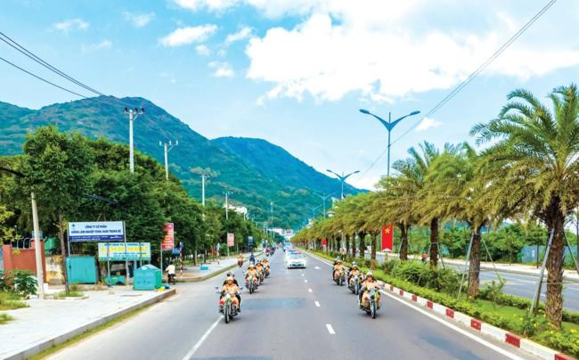 Lực lượng CA ra quân tăng cường tuần tra đảm bảo ANTT mọi lúc, mọi nơi. Ảnh: DŨNG NHÂN Lực lượng CA ra quân tăng cường tuần tra đảm bảo ANTT mọi lúc, mọi nơi. Ảnh: DŨNG NHÂN