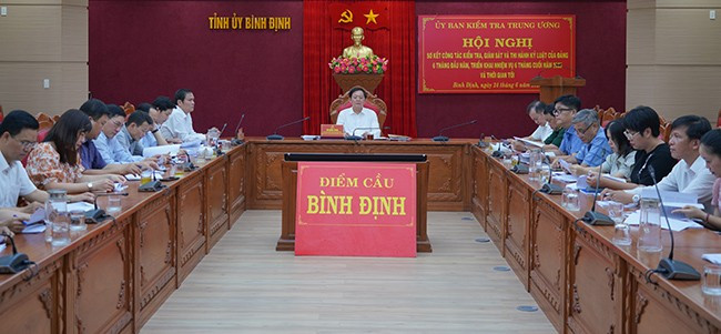 Các đại biểu dự Hội nghị tại điểm cầu Tỉnh ủy Bình Định. Ảnh: N.H