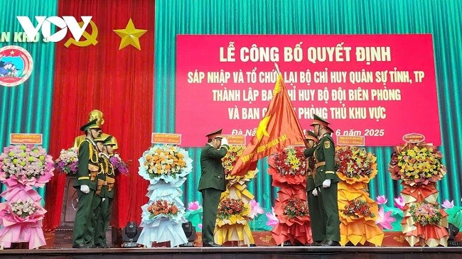 Trao Quân kỳ quyết thắng cho Ban Chỉ huy Bộ đội Biên phòng thuộc Bộ Chỉ huy Quân sự 5 tỉnh thành phố. Trao Quân kỳ quyết thắng cho Ban Chỉ huy Bộ đội Biên phòng thuộc Bộ Chỉ huy Quân sự 5 tỉnh thành phố.