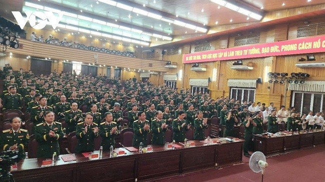 Quang cảnh buổi lễ. Quang cảnh buổi lễ.