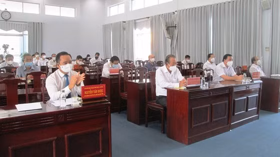 Các đại biểu tham dự hội thảo ở điểm cầu Long An Các đại biểu tham dự hội thảo ở điểm cầu Long An