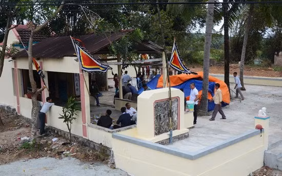 Miếu thờ Tiên Sư – ông Tổ của làng cói chiếu truyền thống thôn Gia An Đông (xã Hoài Châu Bắc, Hoài Nhơn).