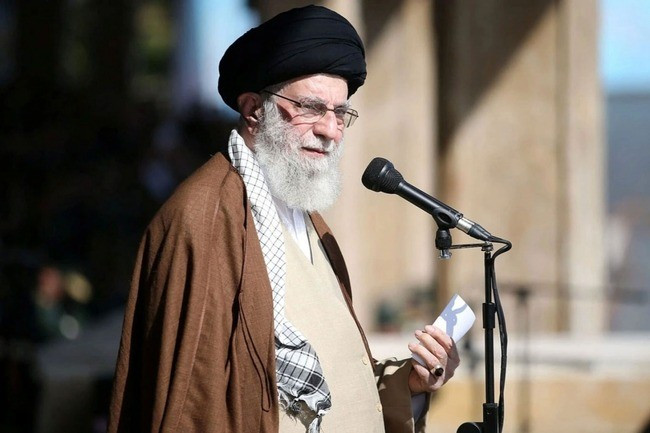 Đại giáo chủ Iran Ali Khamenei (Ảnh: Reuters).