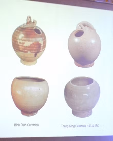 Những hình ảnh hiện vật cho thấy sự tương đồng giữa gốm Champa với gốm Thăng Long - Đại Việt được giới thiệu tại Hội thảo.