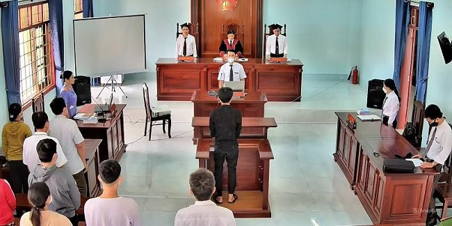 TAND huyện Tây Sơn tổ chức phiên tòa rút kinh nghiệm trong công tác xét xử. Ảnh: ĐVCC TAND huyện Tây Sơn tổ chức phiên tòa rút kinh nghiệm trong công tác xét xử. Ảnh: ĐVCC