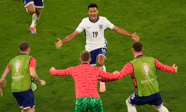 Ollie Watkins đưa Anh vào chung kết EURO 2024 đầy kịch tính. (Nguồn: AP) Ollie Watkins đưa Anh vào chung kết EURO 2024 đầy kịch tính. (Nguồn: AP)