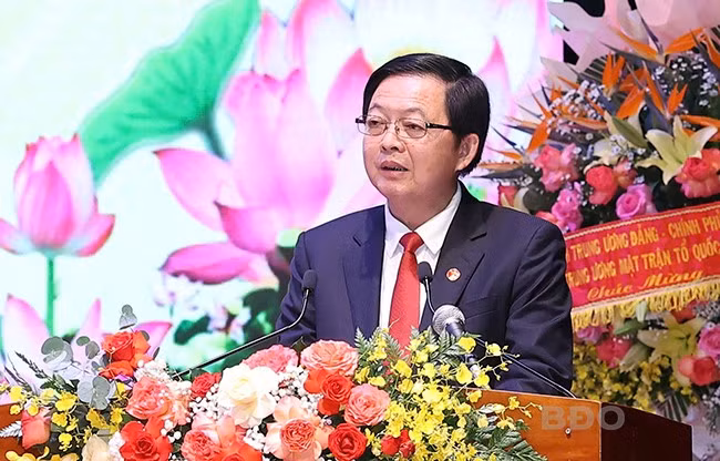 Đồng chí Hồ Quốc Dũng - Ủy viên Ban Chấp hành Trung ương Đảng, Bí thư Tỉnh ủy Gia Lai, phát biểu nhận nhiệm vụ. Ảnh: H.PHÚC