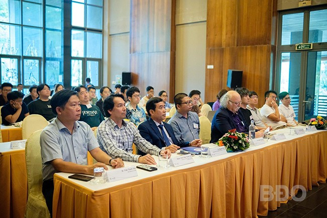 Quang cảnh khai mạc Trường học nâng cao về vật liệu tô pô lượng tử. Ảnh: AN