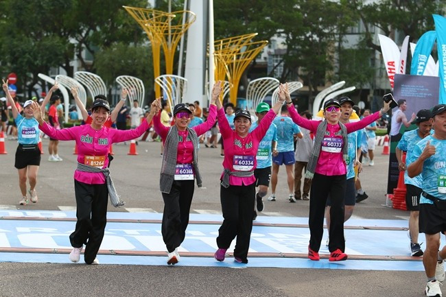 Phạm Thị Hồng Lệ vô địch cự ly 42 km VnExpress Marathon Quy Nhon 2025 ảnh 11 Phạm Thị Hồng Lệ vô địch cự ly 42 km VnExpress Marathon Quy Nhon 2025 ảnh 11