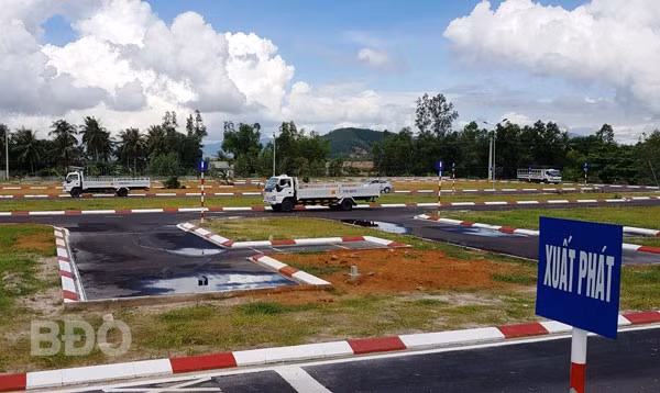Khu sát hạch lái xe của trung tâm đặt tại thôn Hòa Hội, xã Cát Hanh (huyện Phù Cát).