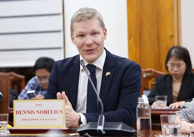 Ông Dennis Nobelius, Tổng Giám đốc Tập đoàn Syre thông tin thêm về dự án. Ảnh: T.SỸ