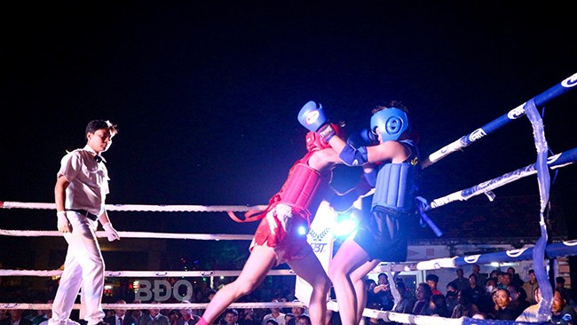 Các võ sĩ có trình độ chuyên môn cao, tạo nên những giây phút hấp dẫn bằng những pha ra đòn đẹp mắt trong sự tán dương của khán giả. Ảnh: K.VY