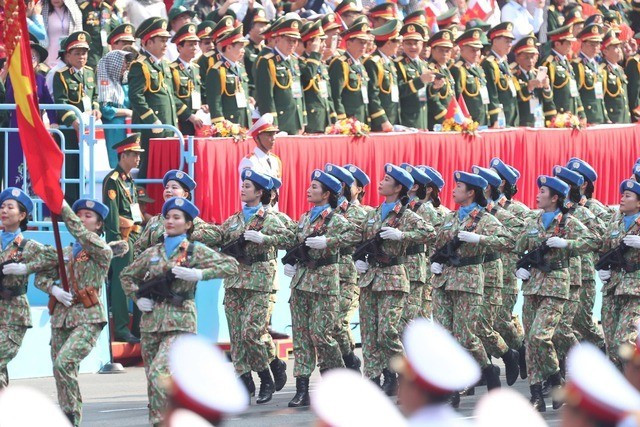 Hình ảnh tại lễ kỷ niệm, diễu binh, diễu hành 50 năm thống nhất đất nước dịp 30-4 vừa qua. Ảnh: Hoàng Triều