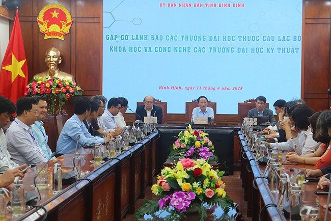 Quang cảnh buổi gặp gỡ. Ảnh: H.Đ