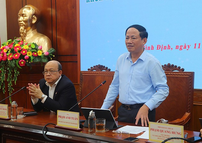 Chủ tịch UBND Phạm Anh Tuấn phát biểu tại buổi gặp gỡ. Ảnh: H.Đ