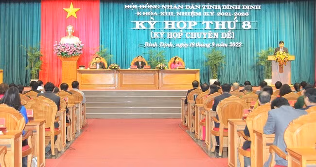 Quang cảnh kỳ họp thứ 8 HĐND tỉnh khóa XIII, nhiệm kỳ 2021 - 2026. Ảnh: HỒNG PHÚC