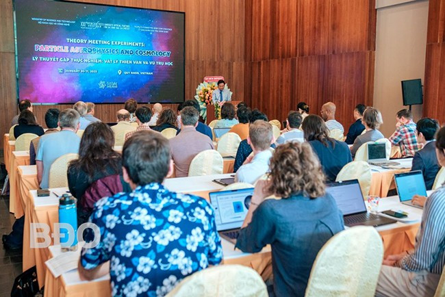 60 nhà khoa học quốc tế dự hội nghị Vật lý Thiên văn và Vũ trụ học. Ảnh: ICISE. 60 nhà khoa học quốc tế dự hội nghị Vật lý Thiên văn và Vũ trụ học. Ảnh: ICISE.