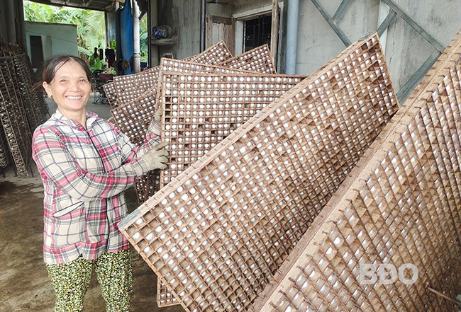 Nghề trồng dâu nuôi tằm được người dân thôn Vạn Khánh, xã An Hòa duy trì, phát triển. Ảnh: DIỆP THỊ DIỆU Nghề trồng dâu nuôi tằm được người dân thôn Vạn Khánh, xã An Hòa duy trì, phát triển. Ảnh: DIỆP THỊ DIỆU