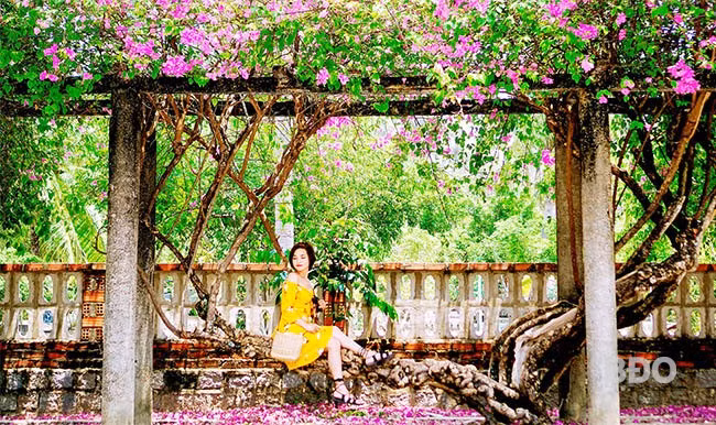 Một góc check-in không thể bỏ qua khi đến với làng phong Quy Hòa. Ảnh: K.A