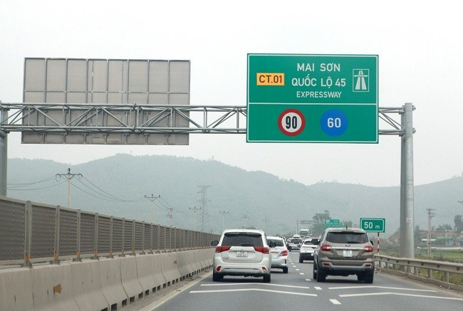 Cao tốc Mai Sơn - quốc lộ 45 là 1 trong 6 đoạn tuyến cao tốc do Nhà nước đầu tư được đề xuất thu phí. Ảnh: TUẤN PHÙNG