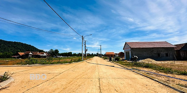 Một góc khu tái định canh, định cư thôn Suối Đá, xã Vĩnh Sơn (huyện Vĩnh Thạnh). Ảnh: D.Đ Một góc khu tái định canh, định cư thôn Suối Đá, xã Vĩnh Sơn (huyện Vĩnh Thạnh). Ảnh: D.Đ