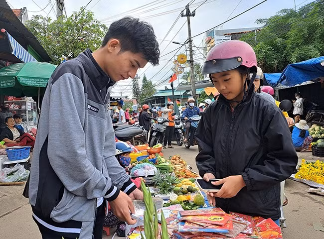 Một góc chợ Phù Mỹ Một góc chợ Phù Mỹ