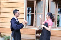 Ở nơi 'sống như những đóa hoa'
