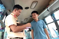 Gia Lai: Nhiều "lỗ hổng" trong hoạt động dịch vụ xe đưa đón học sinh