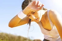 Lý do bạn thường xuyên bị chuột rút vào ban đêm
