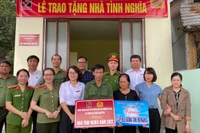 Chư Păh: Trao tặng nhà tình nghĩa cho hộ nghèo