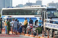 Thanh niên ngã qua làn ô tô bị cán tử vong trước hầm Thủ Thiêm