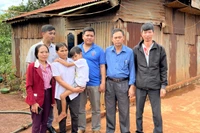 Chư Sê quan tâm giúp đỡ trẻ em yếu thế