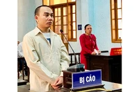 Gia Lai: Đổ xăng đốt con vì mâu thuẫn với vợ, lãnh 14 năm tù