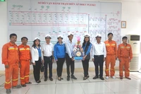 Liên đoàn Lao động tỉnh tặng 135 suất quà cho công nhân, lao động tại các doanh nghiệp, đơn vị đặc thù