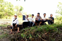 Tháp cổ Bang Keng: Nguy cơ quên lãng!