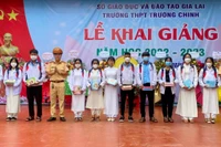 Gia Lai: Nhiều hoạt động trong tháng cao điểm an toàn giao thông cho học sinh tới trường