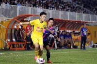Xuân Trường trở lại tập luyện trước trận cầu với TP. Hồ Chí Minh