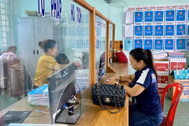 Gia Lai công bố 14 thủ tục hành chính mới và bãi bỏ trong lĩnh vực quản lý nhà nước về Hội thẩm quyền giải quyết của UBND các huyện, thị xã, thành phố. Ảnh: Hà Duy