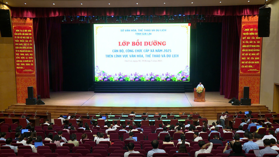 Quang cảnh lớp bồi dưỡng. Ảnh: Hoàng Vũ Quang cảnh lớp bồi dưỡng. Ảnh: Hoàng Vũ