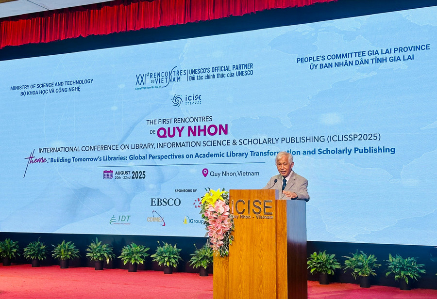 Giáo sư Trần Thanh Vân-Chủ tịch Hội Khoa học Gặp gỡ Việt Nam, Giám đốc Trung tâm ICISE phát biểu khai mạc Hội nghị. Ảnh: Trương Trang anh-2-giao-su-tran-thanh-van-chu-tich-hoi-khoa-hoc-gap-go-viet-nam-giam-doc-trung-tam-icise-phat-bieu-khai-mac-hoi-nghi.jpg