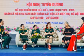 Các nữ CCB chia sẻ hành trình chiến đấu bảo vệ Tổ quốc tại tại hội nghị tuyên dương nữ CCB tiêu biểu giai đoạn 2020-2025 do Hội CCB tỉnh tổ chức.