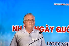 Thắt chặt mối giao lưu nhân dân Việt - Pháp