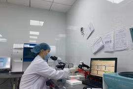 Đối tượng kiểm tra là các cơ sở xét nghiệm đã tự công bố đạt tiêu chuẩn an toàn sinh học. 