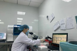 Đối tượng kiểm tra là các cơ sở xét nghiệm đã tự công bố đạt tiêu chuẩn an toàn sinh học. 