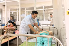 Hy hữu người phụ nữ mang gần 100 viên sỏi trong túi mật được cứu chữa kịp thời