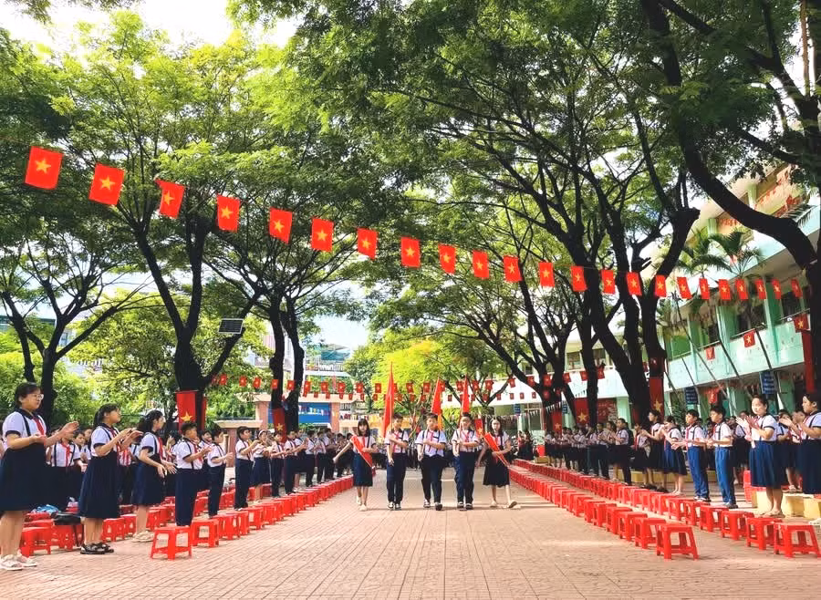 gia-lai-hoc-sinh-cac-lop-1-9-va-12-tuu-truong-tu-ngay-24-8-132.jpg