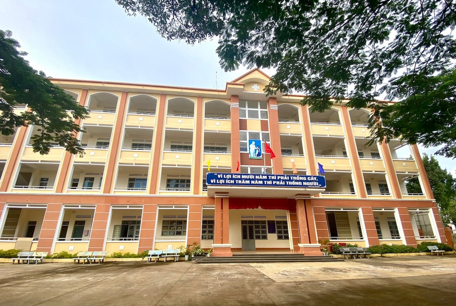 Phấn đấu đến năm 2030, tỷ lệ phòng học kiên cố cấp tiểu học, THCS, THPT của tỉnh đạt 100%. Ảnh: M.T 1.jpg