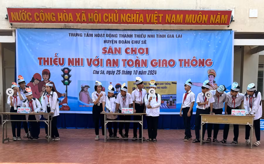 cac-em-thieu-nhi-thi-tim-hieu-kien-thuc-ve-giao-thong-3480-6936.jpg